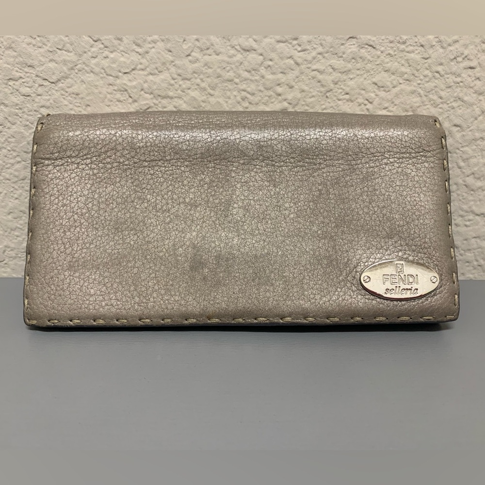 FENDI SELLERIA Metallic Silver Pebble Leather Long Wallet